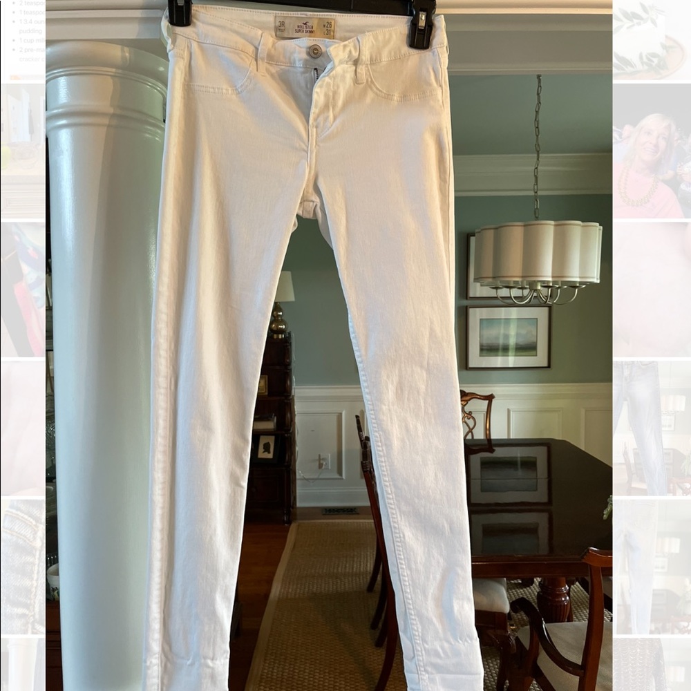Like new Hollister super skinny white denim jeans